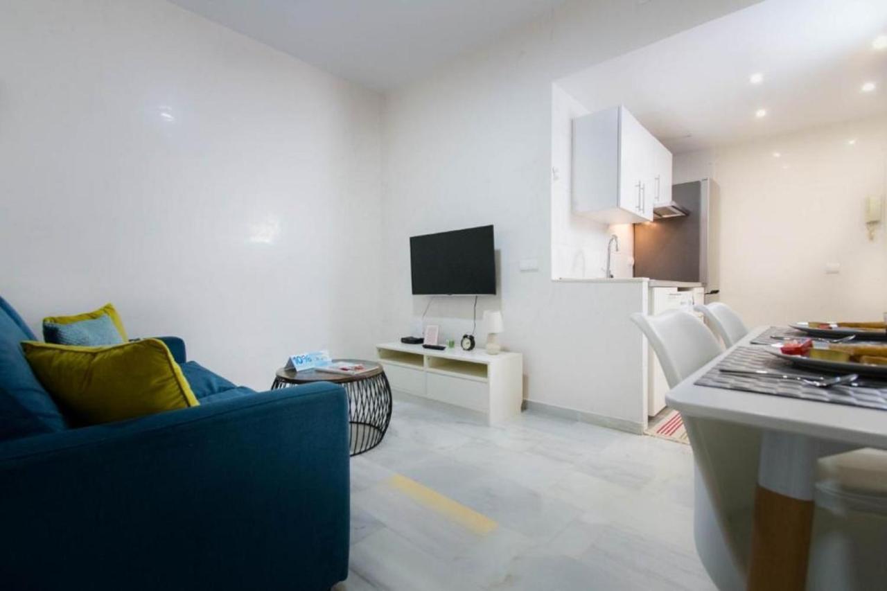 Holidays2malaga Eduardo Ocon Ground Floor Renovated In The Center Lägenhet Málaga